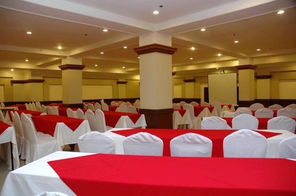 Grand Regal Hotel Μπακολόντ Εξωτερικό φωτογραφία