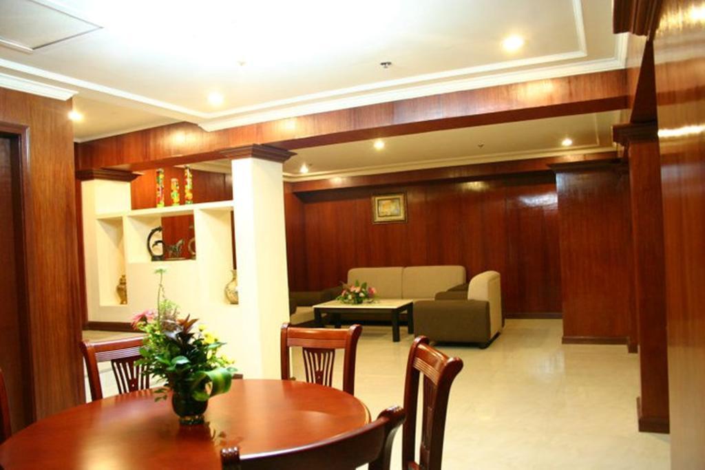 Grand Regal Hotel Μπακολόντ Εξωτερικό φωτογραφία